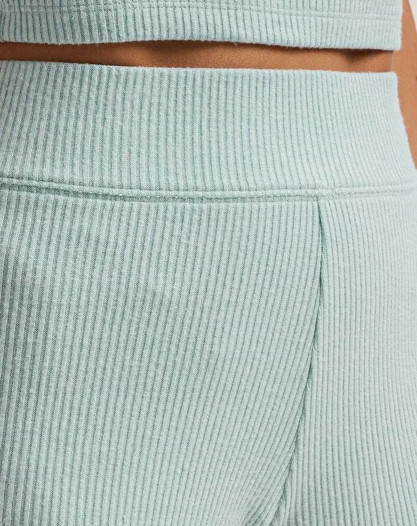 TravisMathew Belle Harbor Wide Rib Short> Shorts