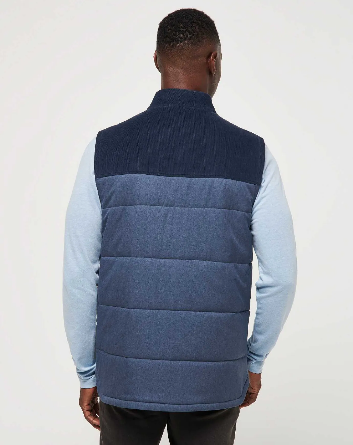 TravisMathew Business Class Vest> Outerwear