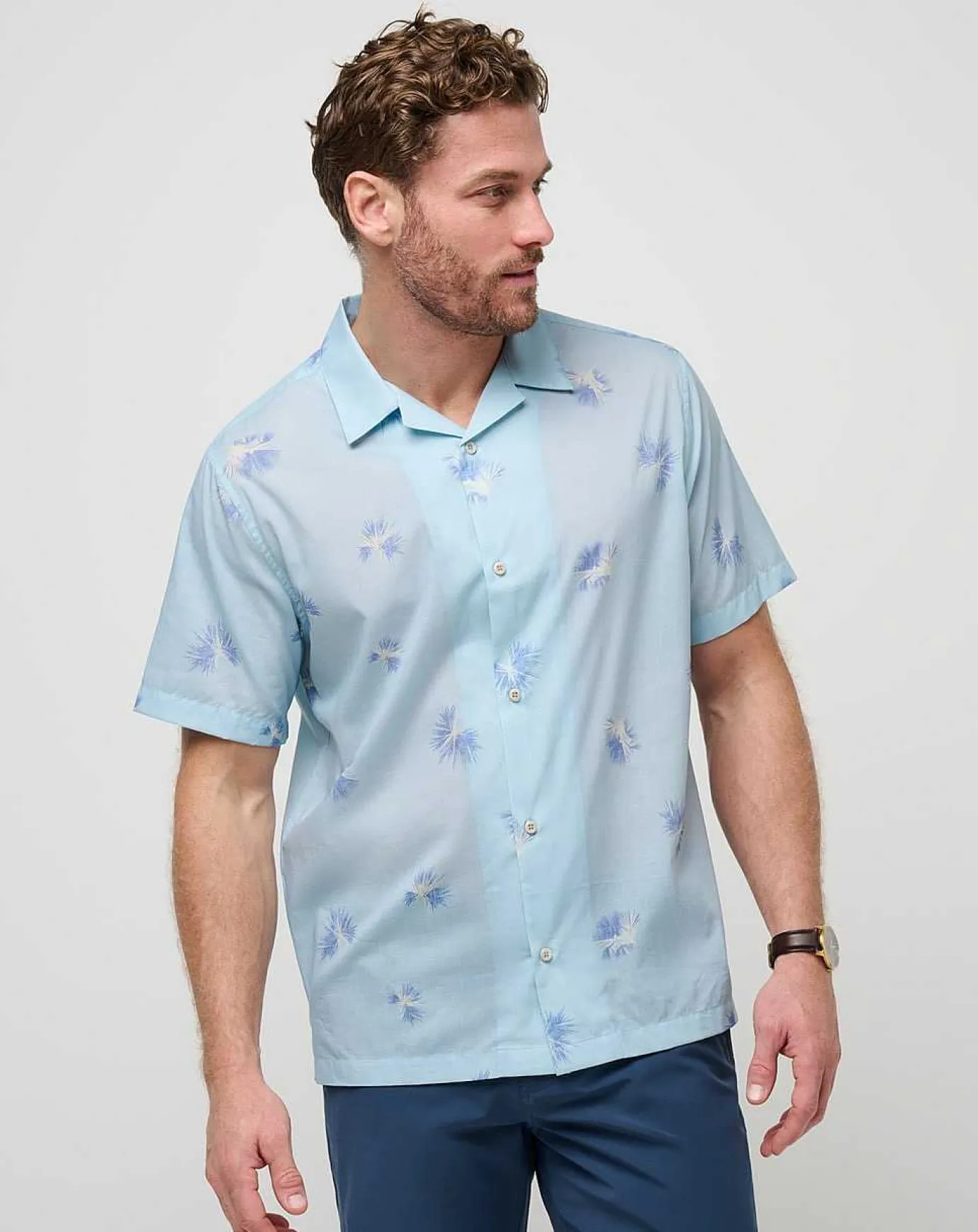 TravisMathew Casino Holiday Button-Up> Polos