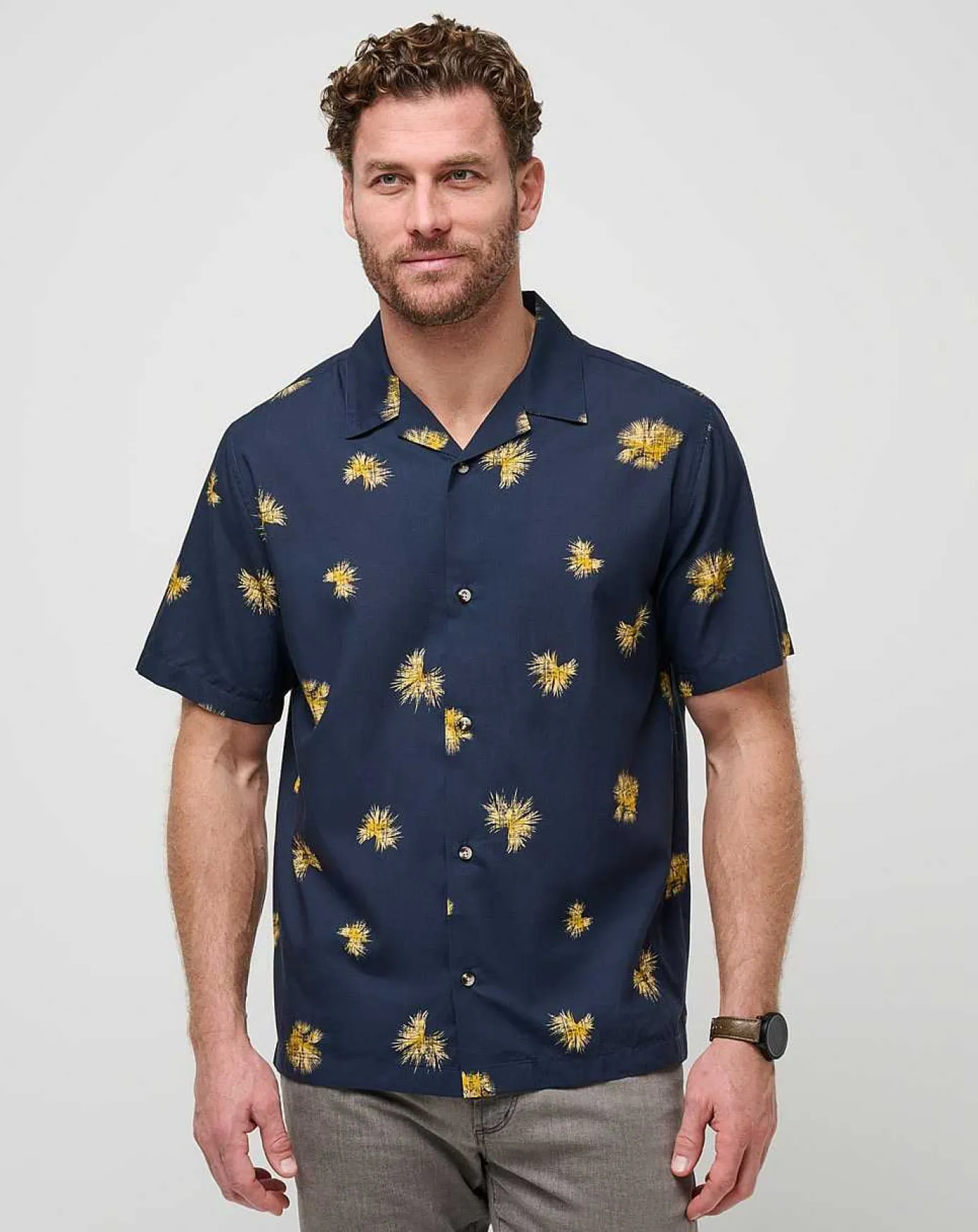 TravisMathew Casino Holiday Button-Up> Polos