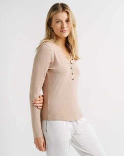 TravisMathew Cloud Jersey Henley><noscript><img width=