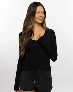 TravisMathew Favorite Day Long Sleeve V-Neck Top> Shirts & Tops