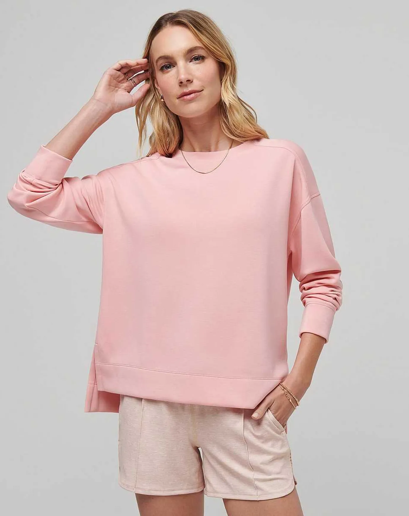 TravisMathew Lacewings Skyloft Crew> Hoodies & Pullovers