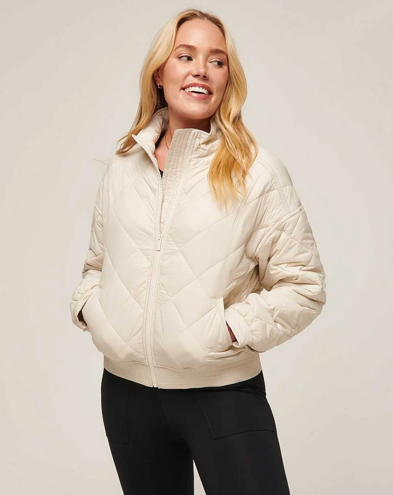 TravisMathew Lights At Night Quilted Jacket> Jackets