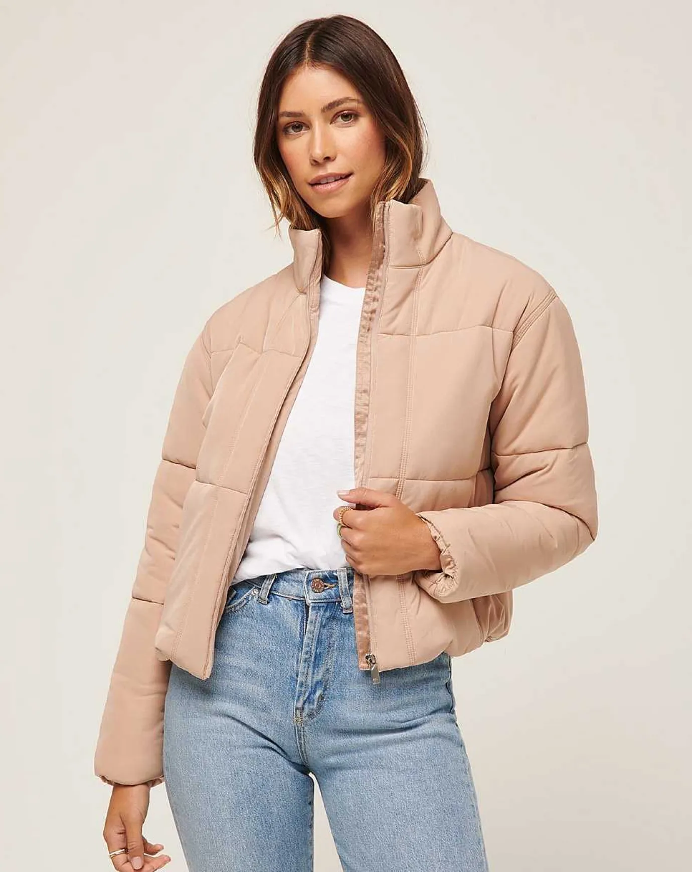 TravisMathew Mont Blanc Puffer> Jackets