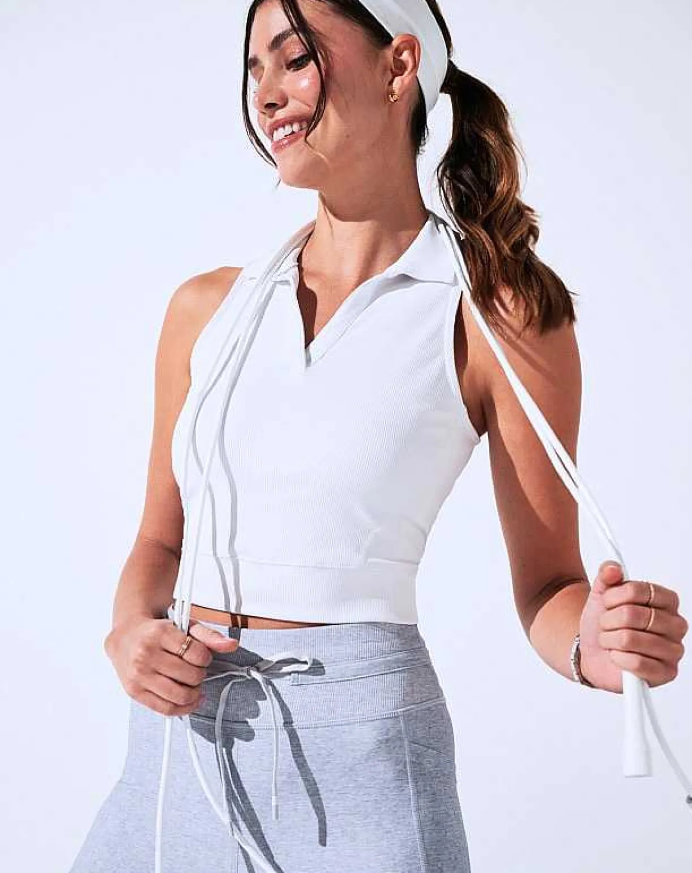 TravisMathew Moveknit Sleeveless Vneck Polo> Polos