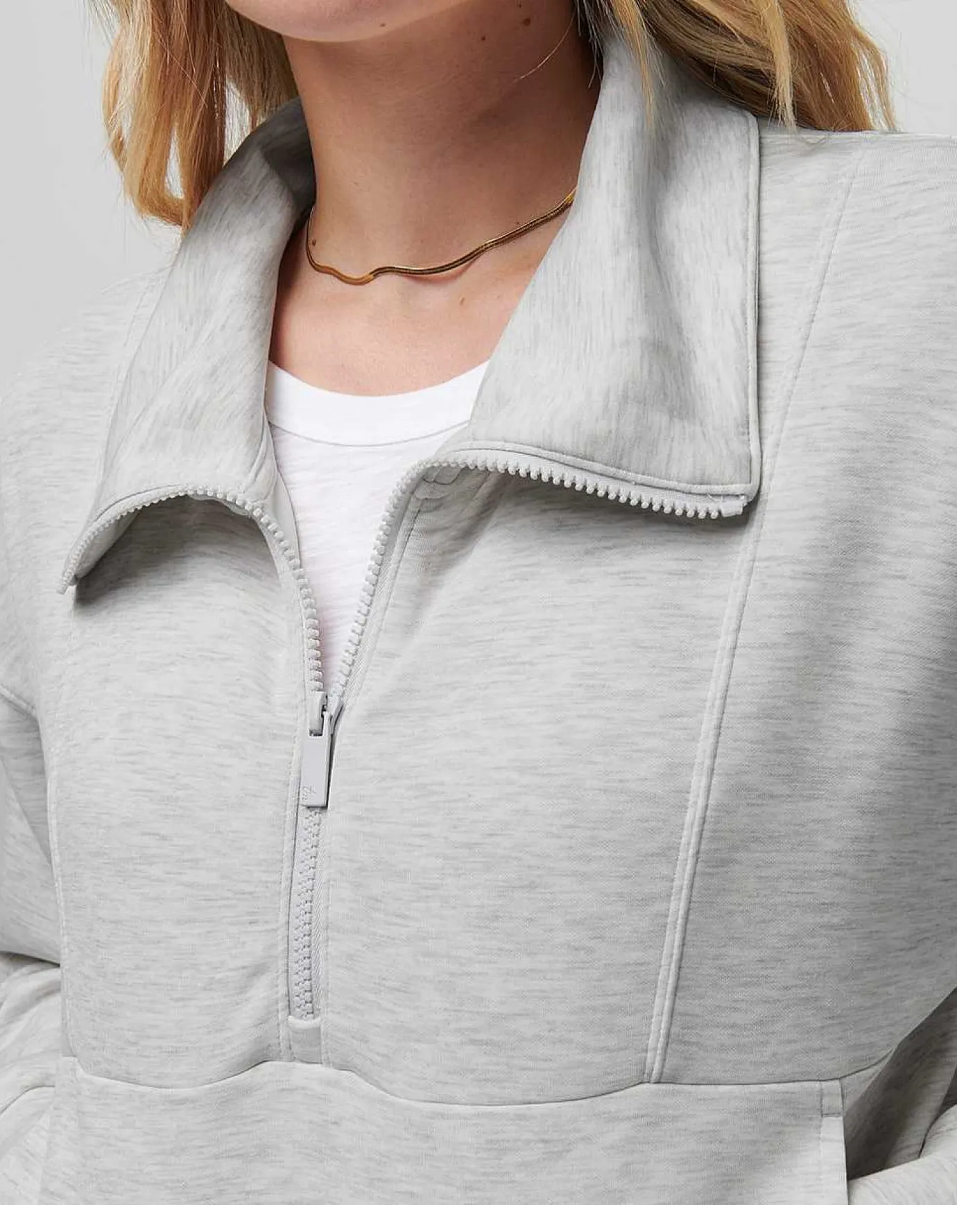 TravisMathew Skyloft Soft Half Zip> Hoodies & Pullovers